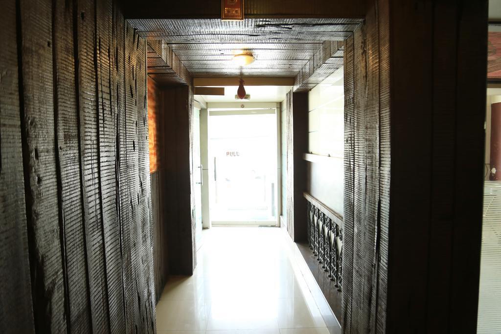 Hotel Panvel Palace Luaran gambar