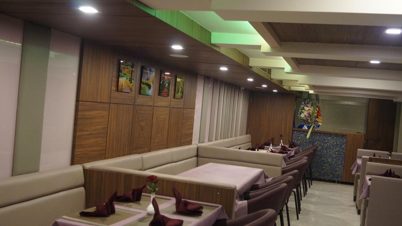 Hotel Panvel Palace Luaran gambar