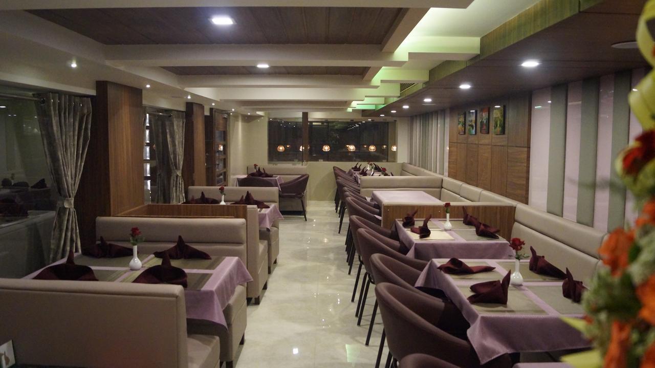 Hotel Panvel Palace Luaran gambar